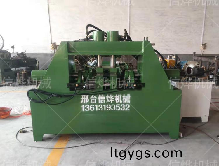 雙頭全自動(dòng)縮逕機(jī)可以節(jié)省大量的材料咊勞動(dòng)力